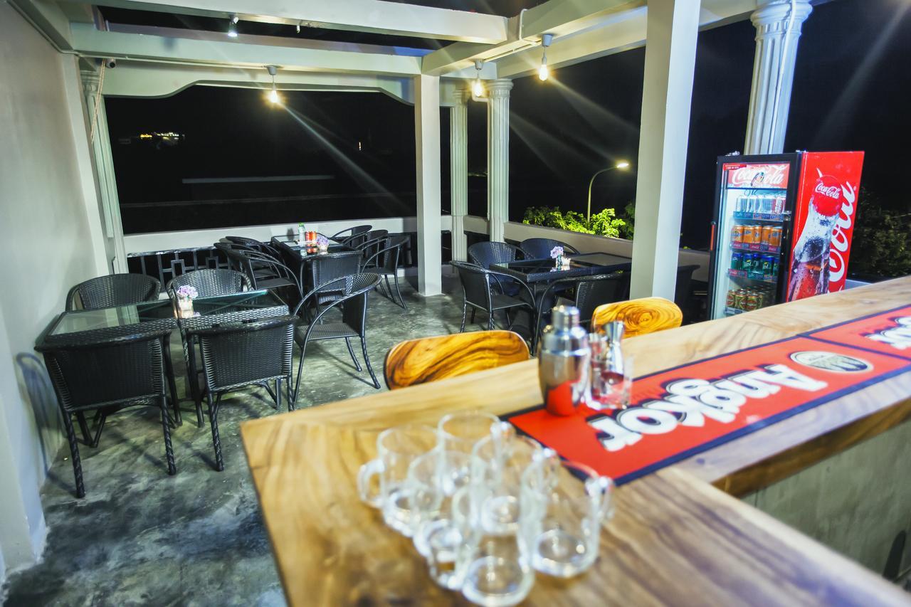 The Share Phnom Penh Hostel Bagian luar foto