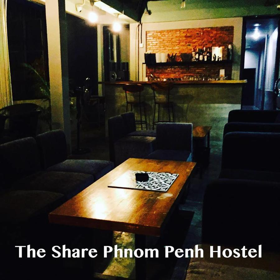 The Share Phnom Penh Hostel Bagian luar foto