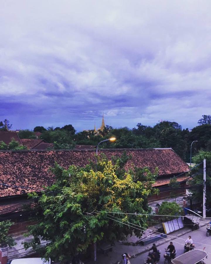 The Share Phnom Penh Hostel Bagian luar foto